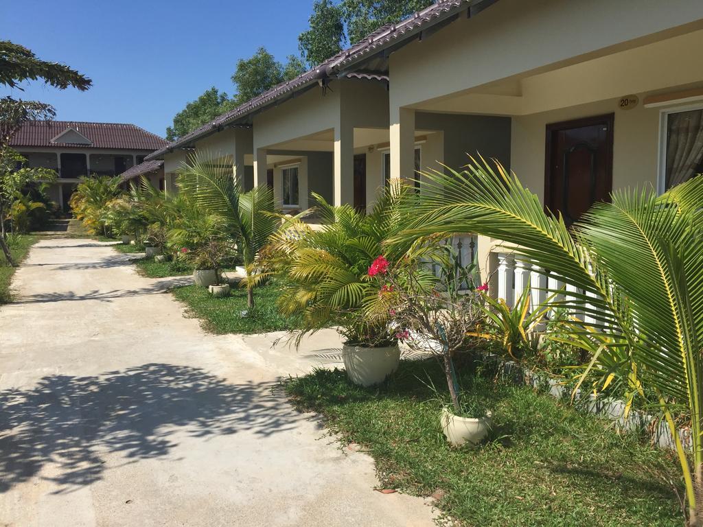 The Moonflower Bungalow 호텔 시아누크빌 외부 사진