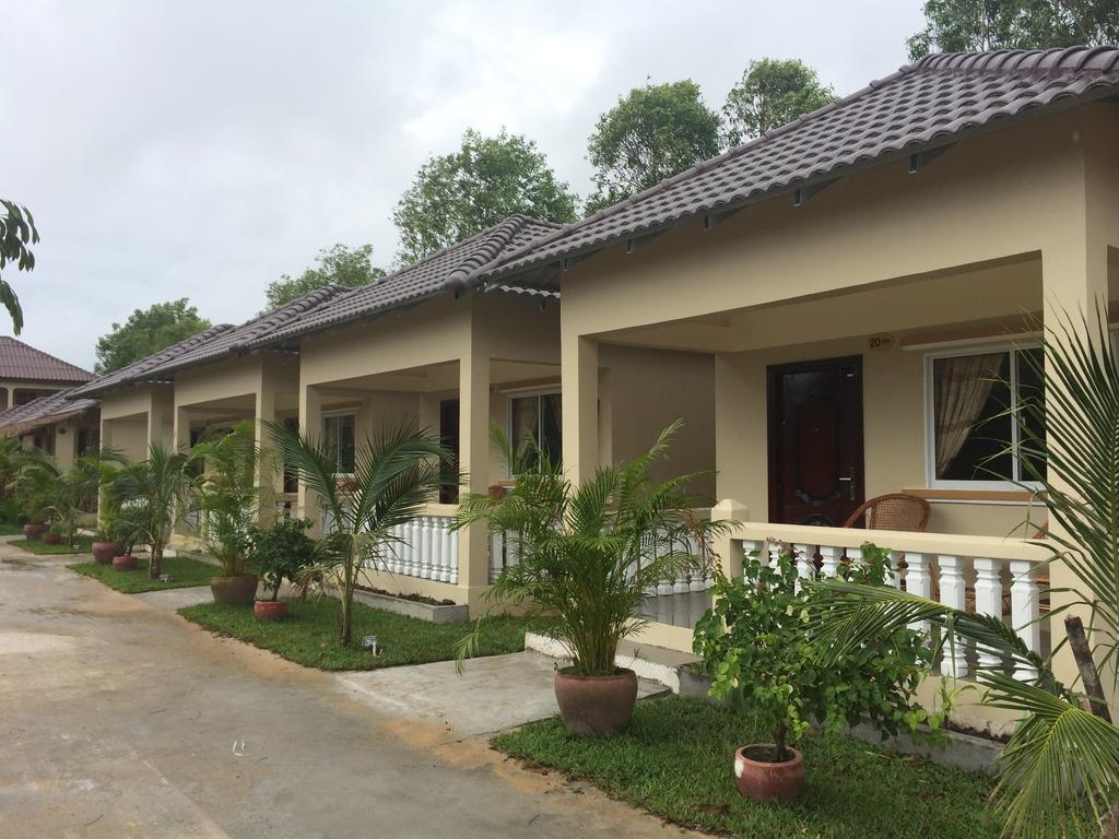 The Moonflower Bungalow 호텔 시아누크빌 외부 사진